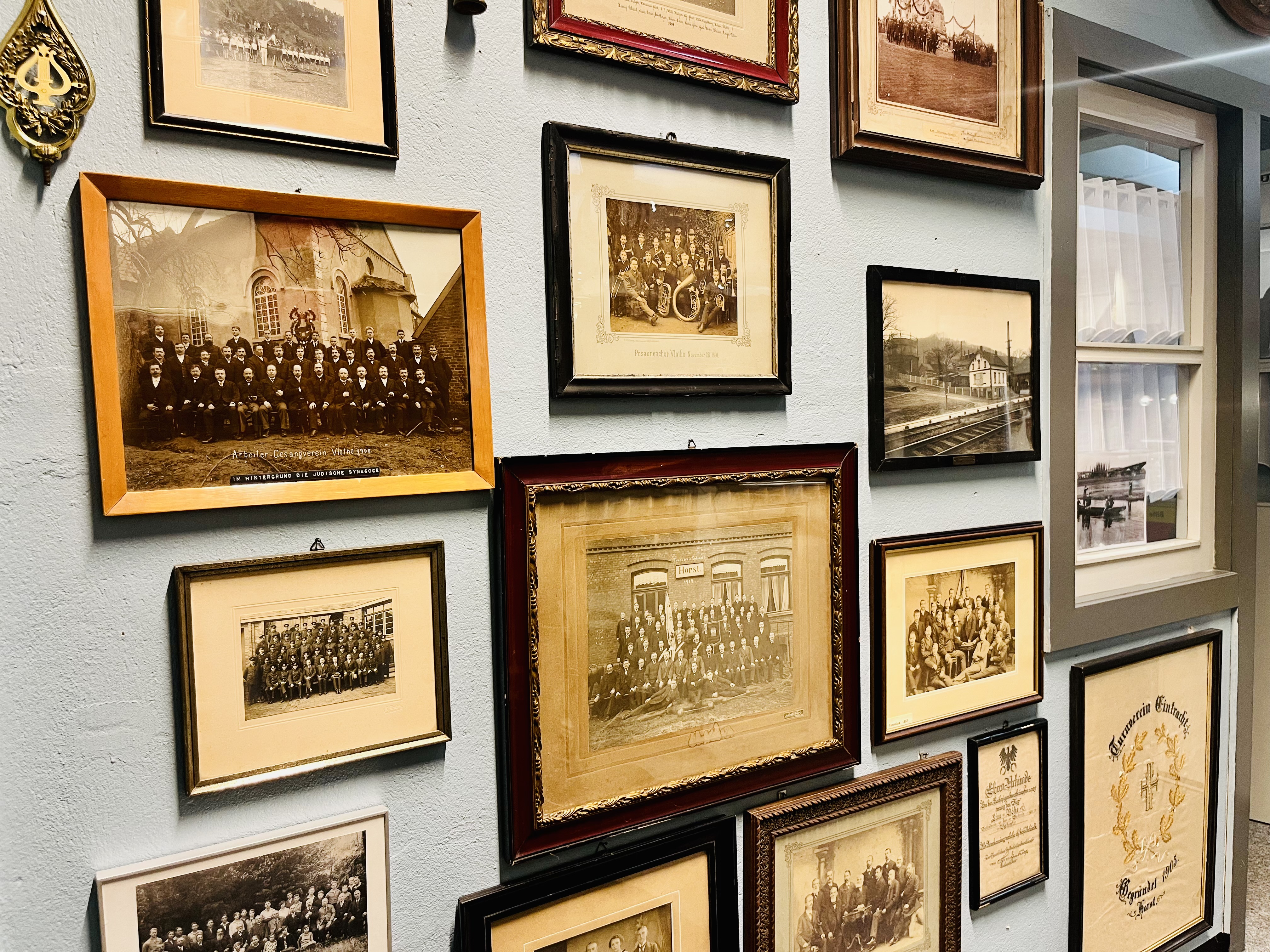 Museumsraum im Heimatmuseum Vlotho mit historischen Exponaten